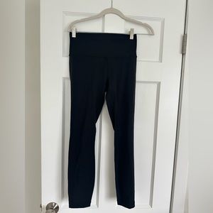 Black Lululemon leggings